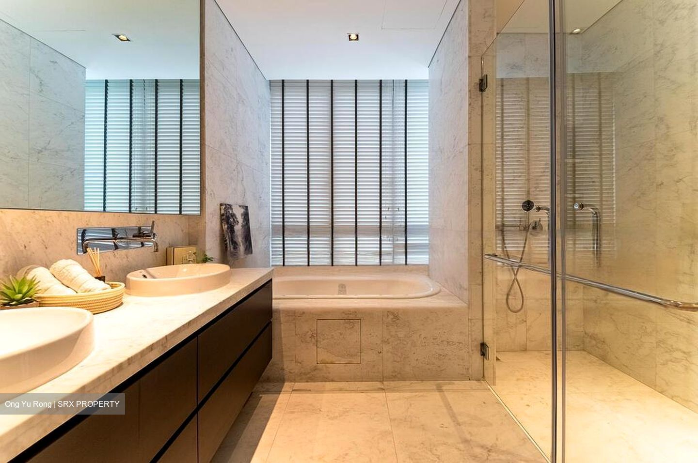 Sui Generis (D10), Condominium #484218641